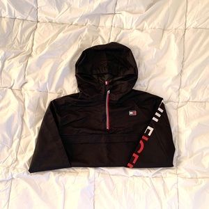 DISCONTINUED BRAND NEW tommy hilfiger windbreaker
